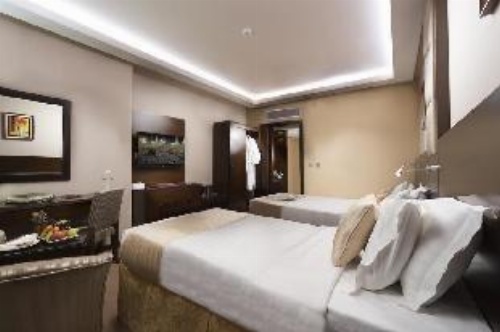 Razana Al Rowdah image 15